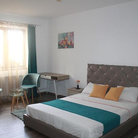 STUDIO TURQUOISE Victoria Bucureşti Exterior foto